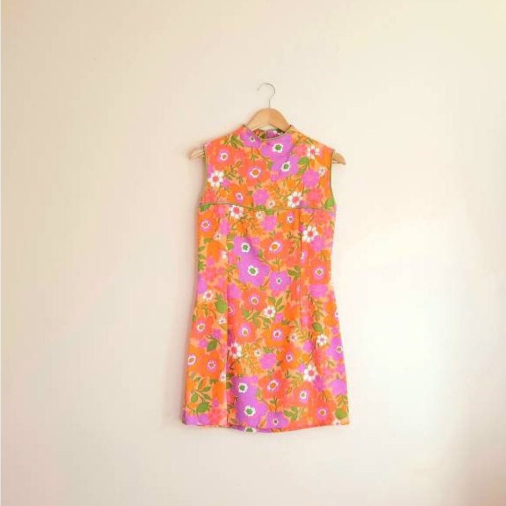 Vintage 60s 70s Mod Flower Power Dress